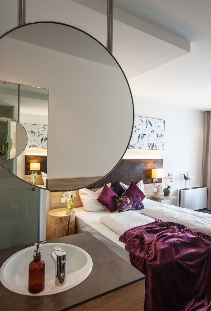 Business Class Hotel Ebersberg Double Room 5