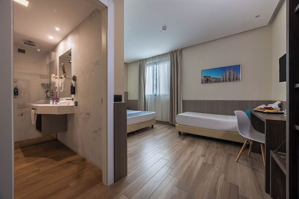 iH Hotels Milano St. John Sesto San Giovanni Superior Triple Room 4