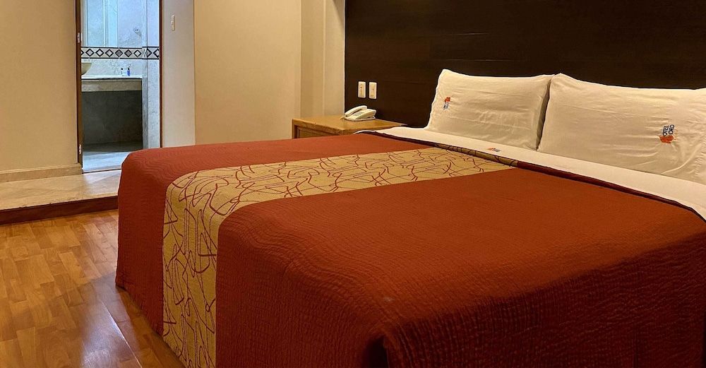 Hotel Lord - Adults Only Comfort Room 3