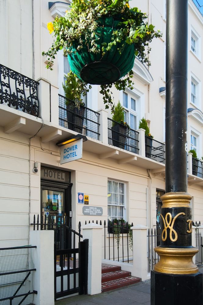 undefined The Dover 8