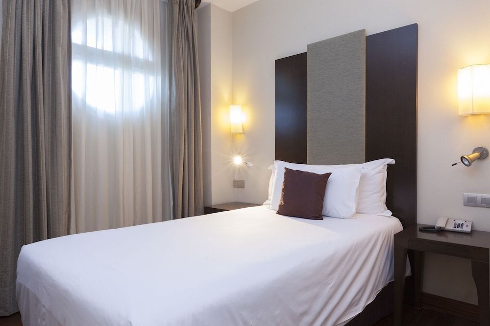 URH Palacio de Oriol Hotel Single Room 5