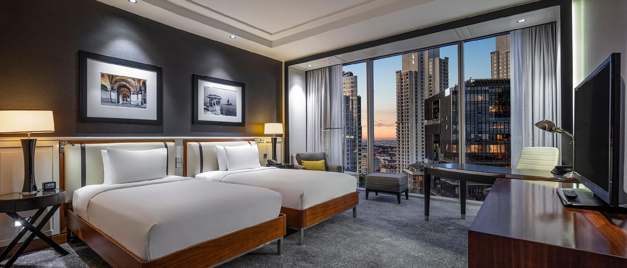 Twin Deluxe Room High Floor City View