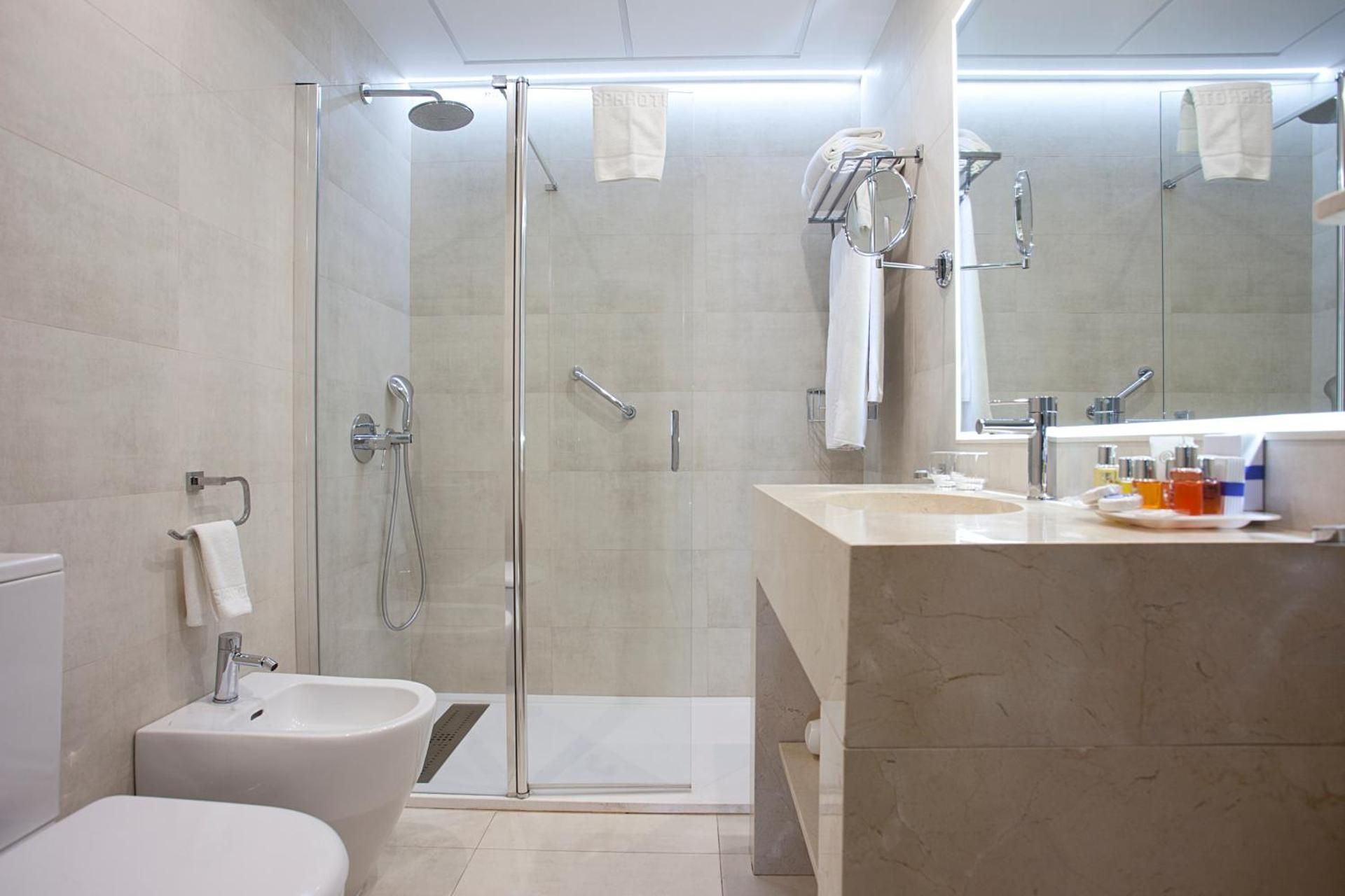 undefined Espahotel Gran Via 4