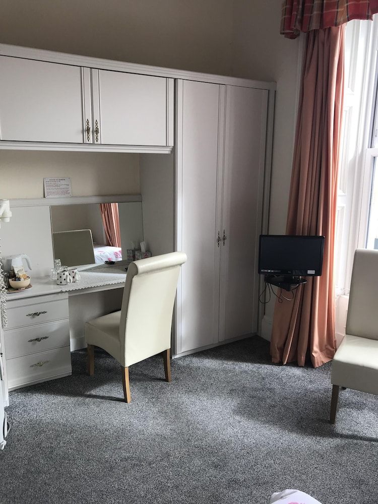 Dorstan House Superior Double or Twin Room, Ensuite 3