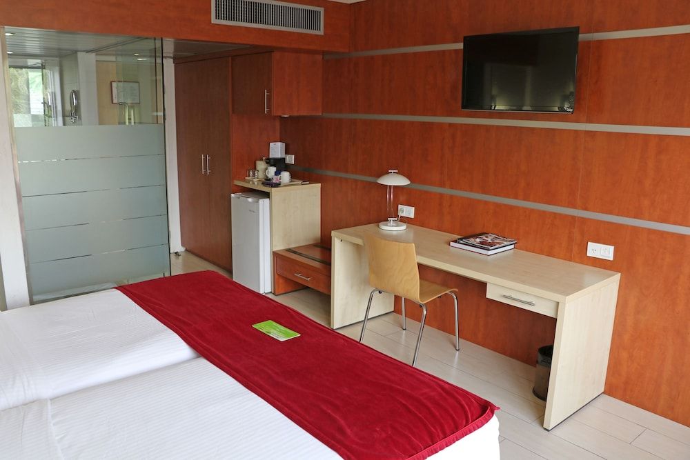 Torarica Resort Standard Room 2