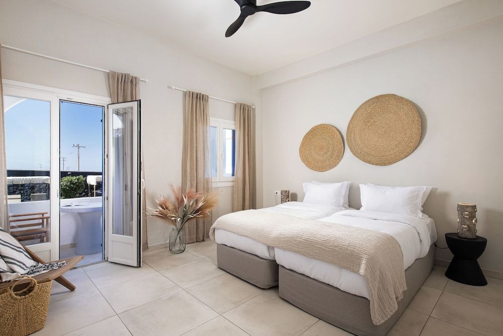 undefined The Noverian Bios Santorini Boutique Hotel 4