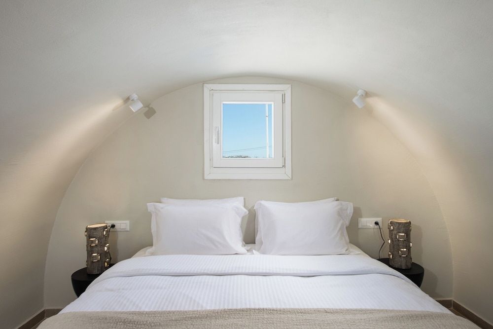 undefined The Noverian Bios Santorini Boutique Hotel 10