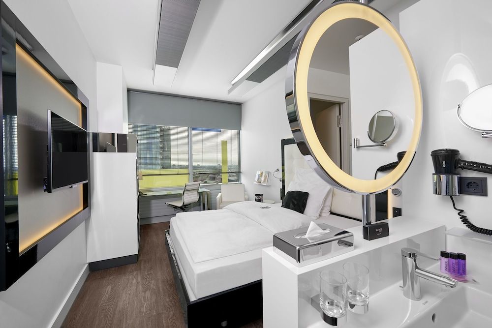 INNSiDE by Meliá Düsseldorf Hafen Room (Innside Guest Room) 6