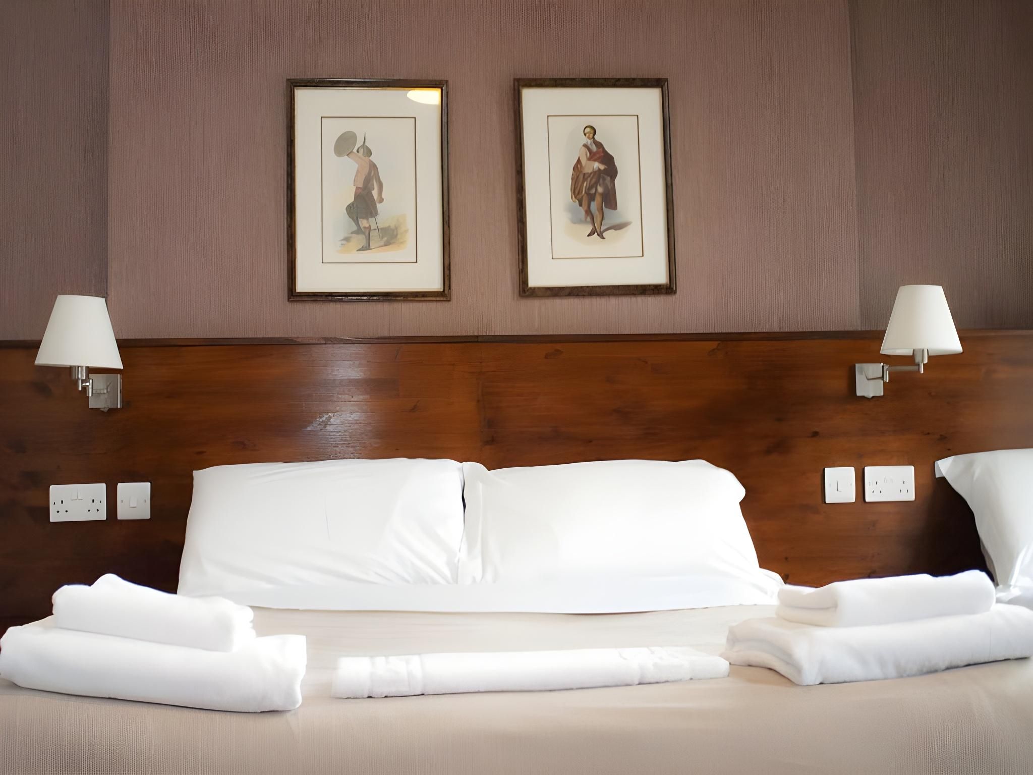 undefined Edinburghhouse Hotel 4