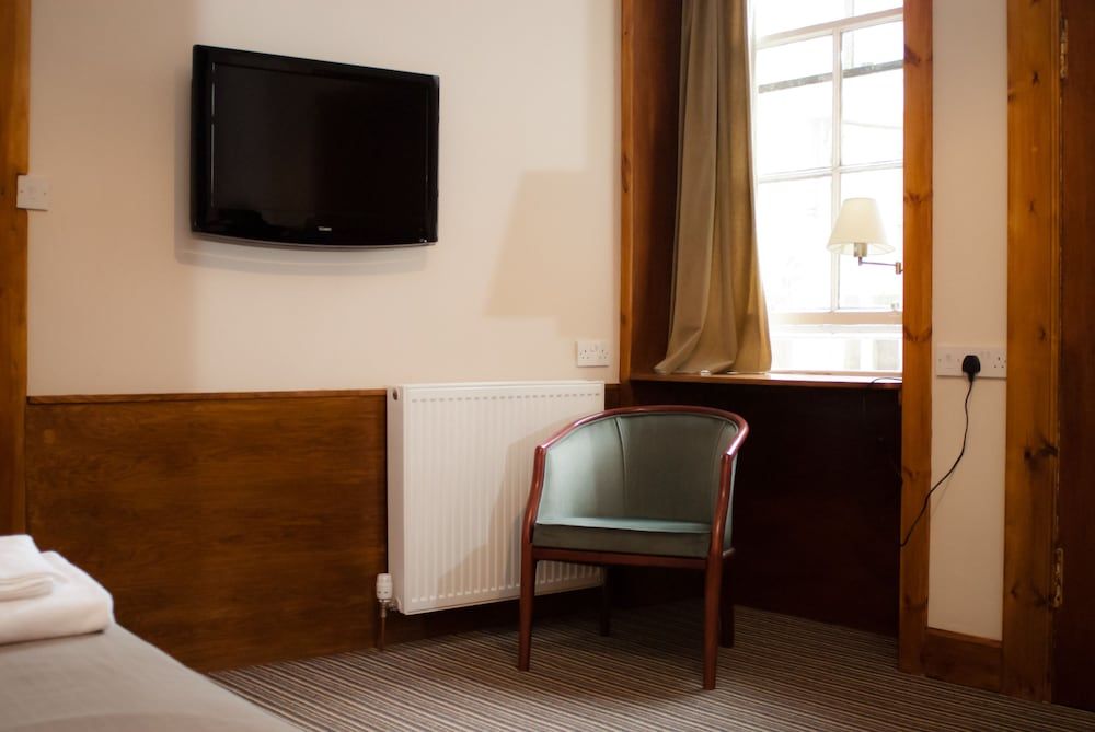 Edinburghhouse Hotel Basic Double Room (External Bathroom) 8