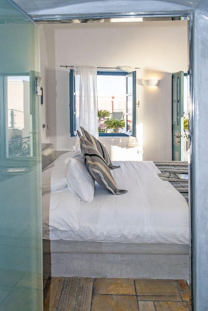 Anteliz Suites Standard Room