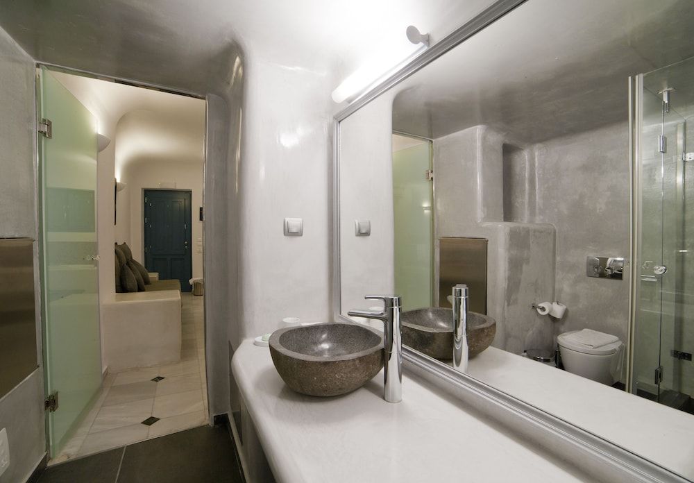 Anteliz Suites Standard Room 10