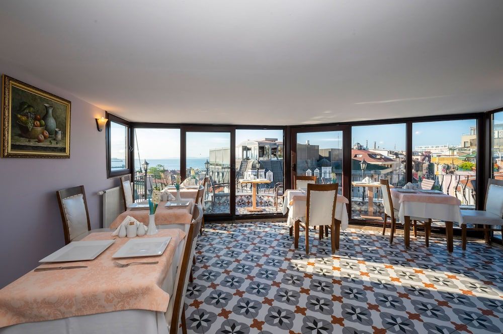 undefined Osmanhan Hotel 10