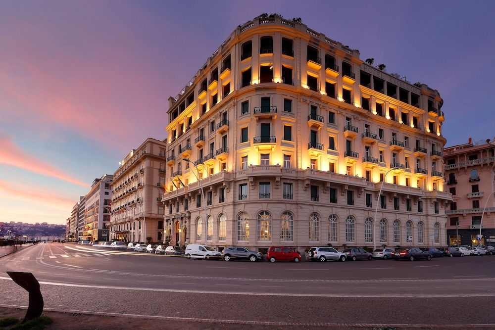 undefined Eurostars Hotel Excelsior 3