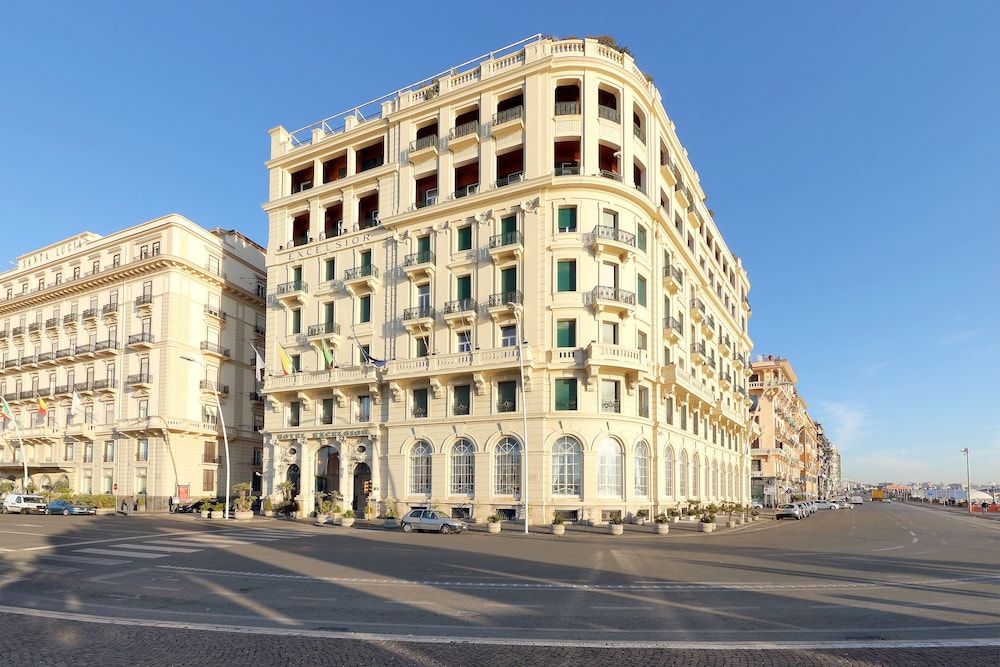 undefined Eurostars Hotel Excelsior 5