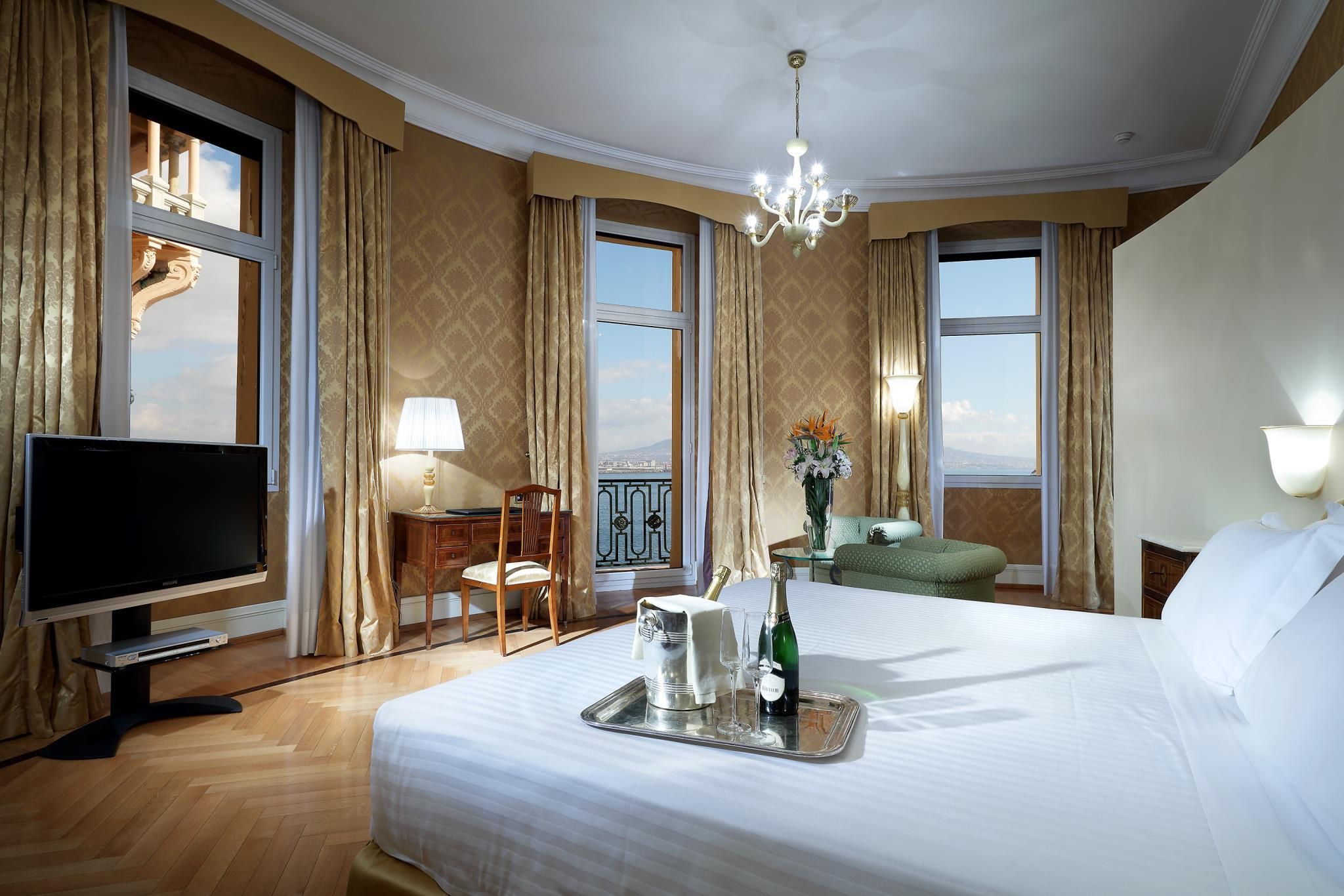 undefined Eurostars Hotel Excelsior 9