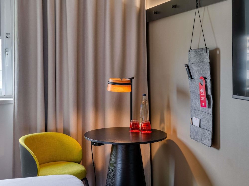 ibis Berlin Kurfürstendamm Standard Twin Room, 2 Twin Beds 5