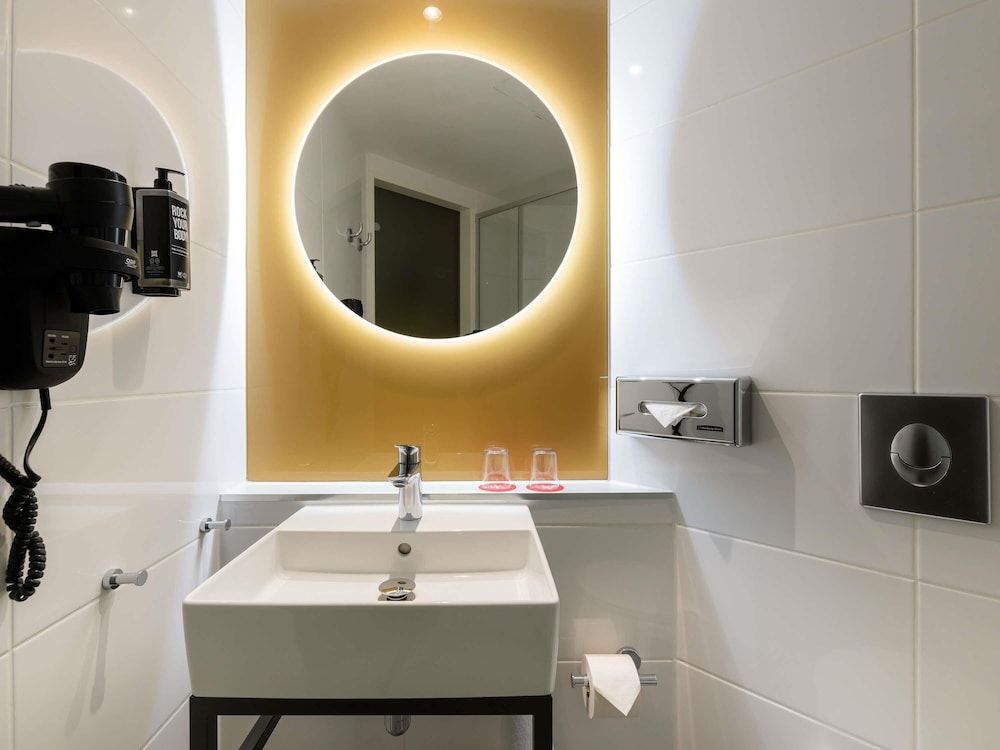 ibis Berlin Kurfürstendamm Standard Twin Room, 2 Twin Beds 4