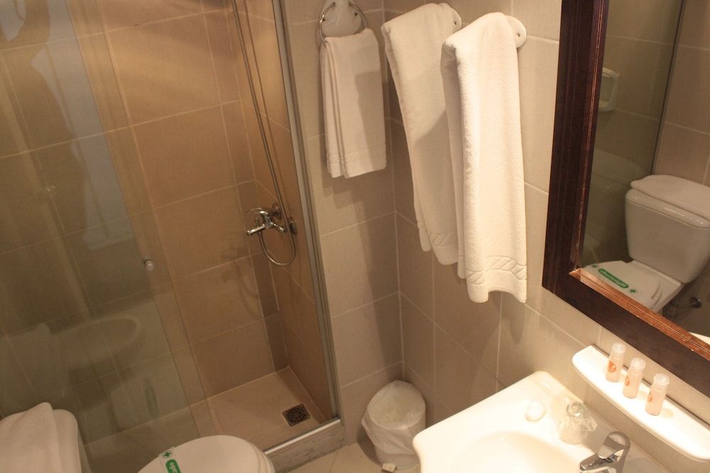 Hotel Romimar Triple Room 3