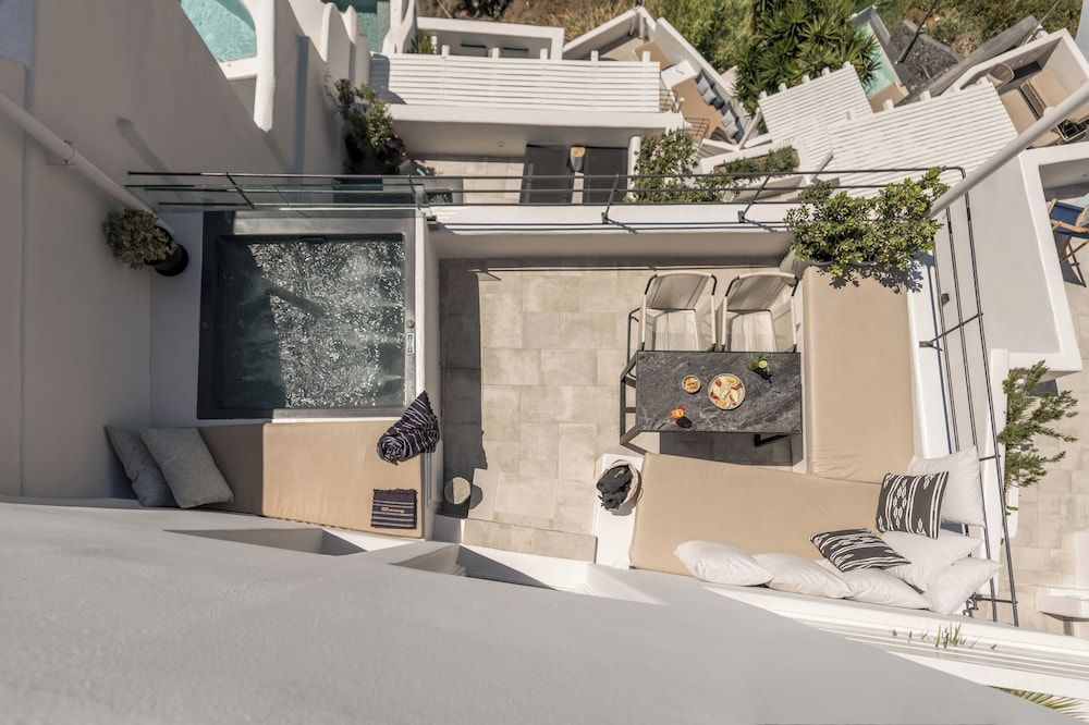 undefined Porto Fira Suites 8