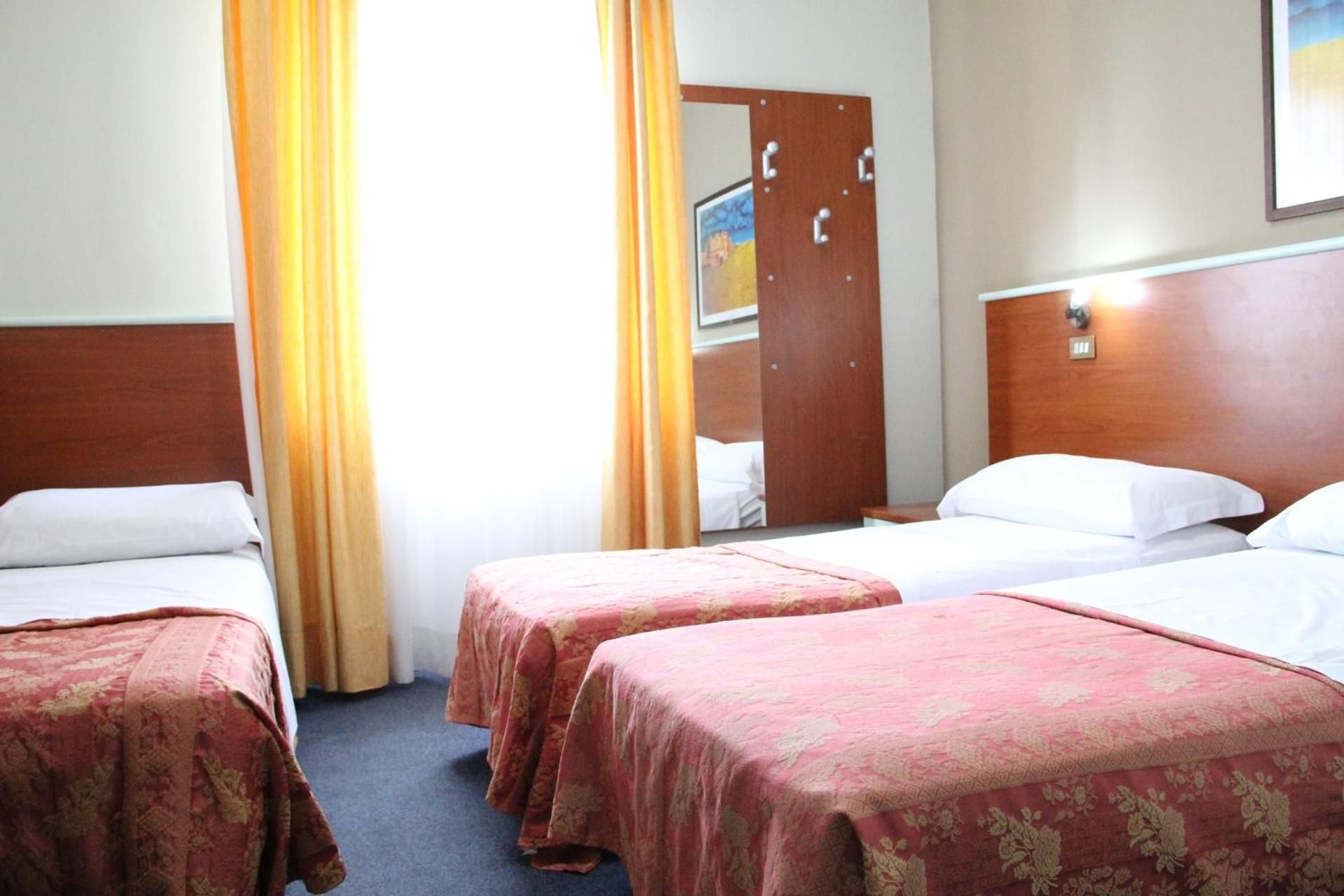 undefined Hotel Dateo 5