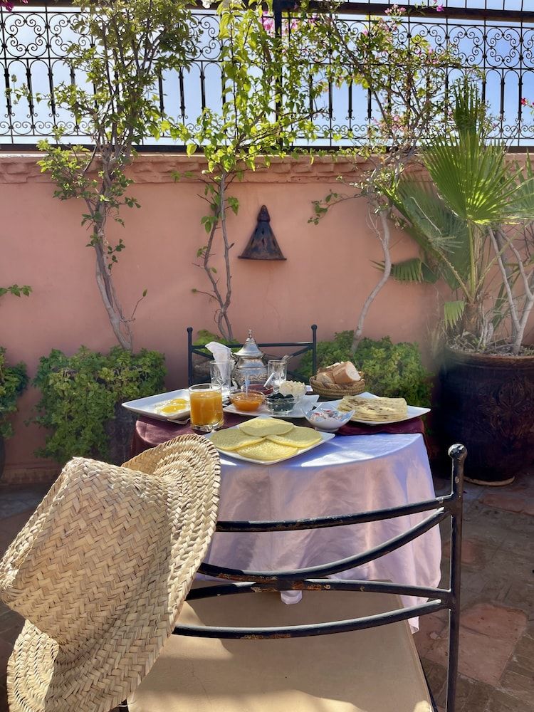 undefined Riad Elias 9