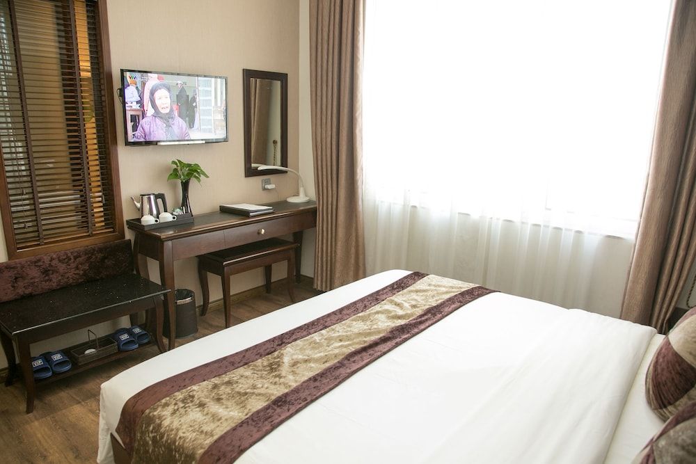City Bay Palace Hotel Superior Double or Twin Room, Non Smoking, City View 3