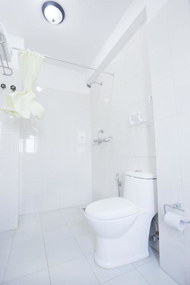 Tibet Peace Inn Deluxe Double or Twin Room 4