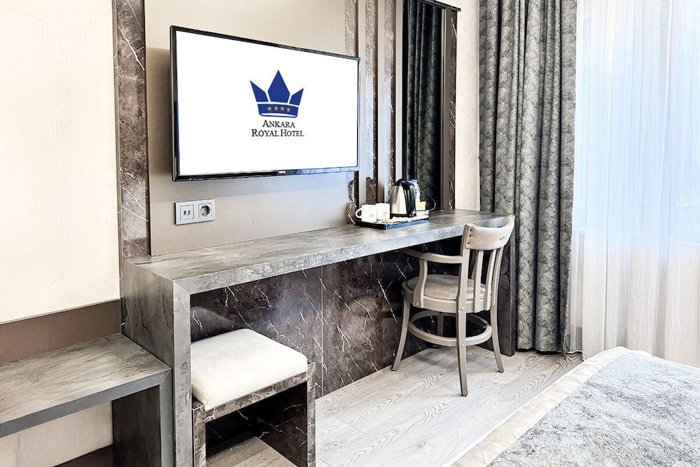 Ankara Royal Hotel Deluxe Double or Twin Room 7