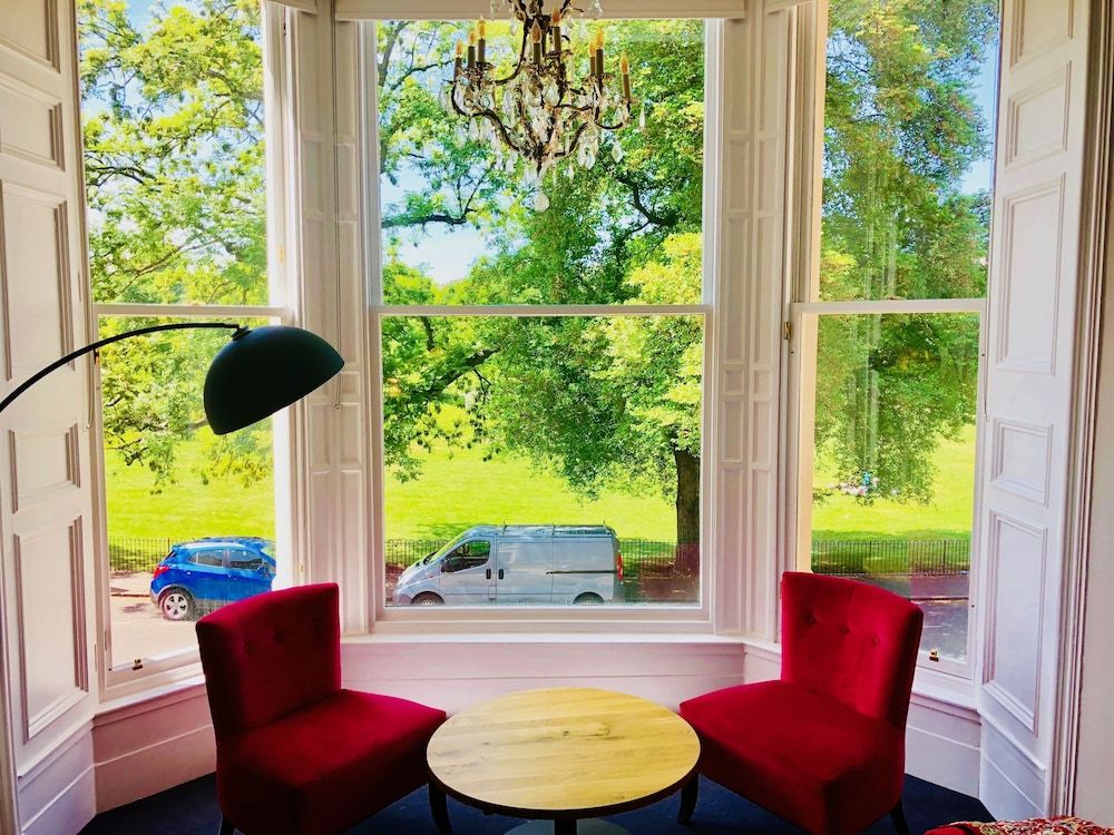 undefined Black Ivy Hotel