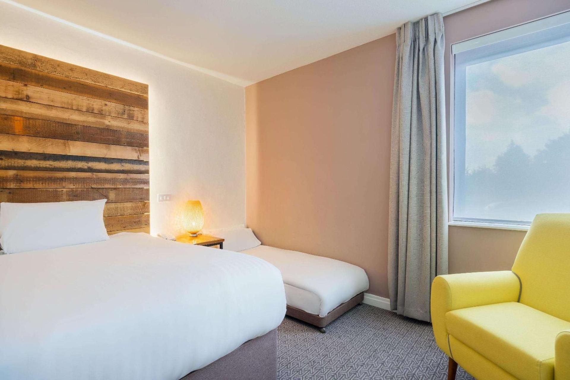 Cedar Court Bradford Hotel Family Room 2