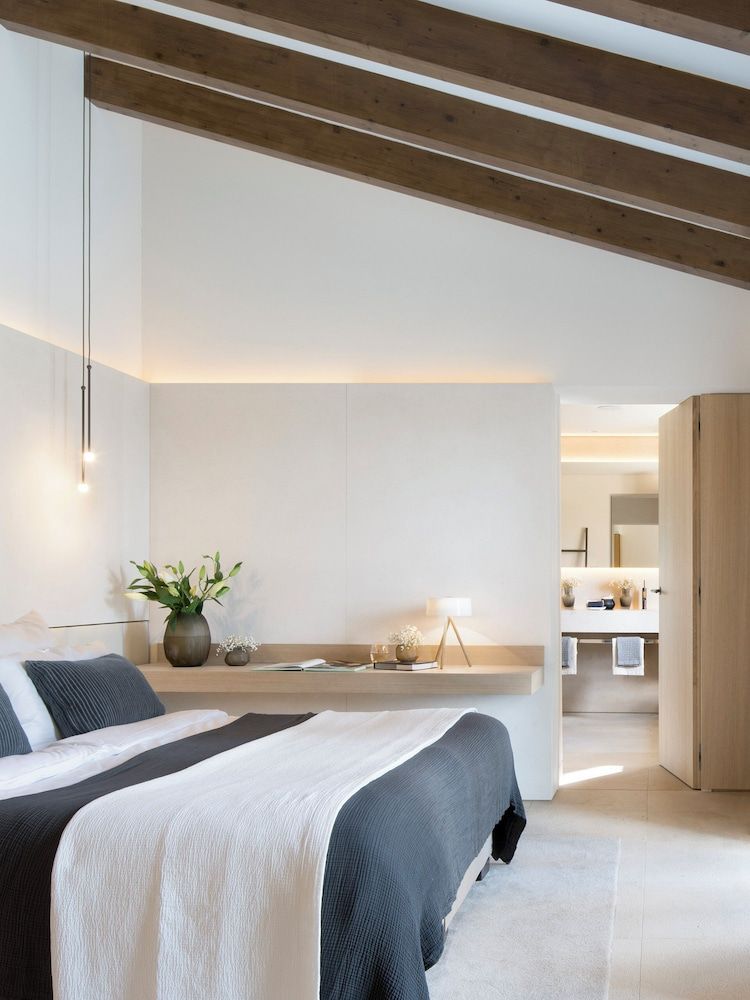 Suite (Pool)
