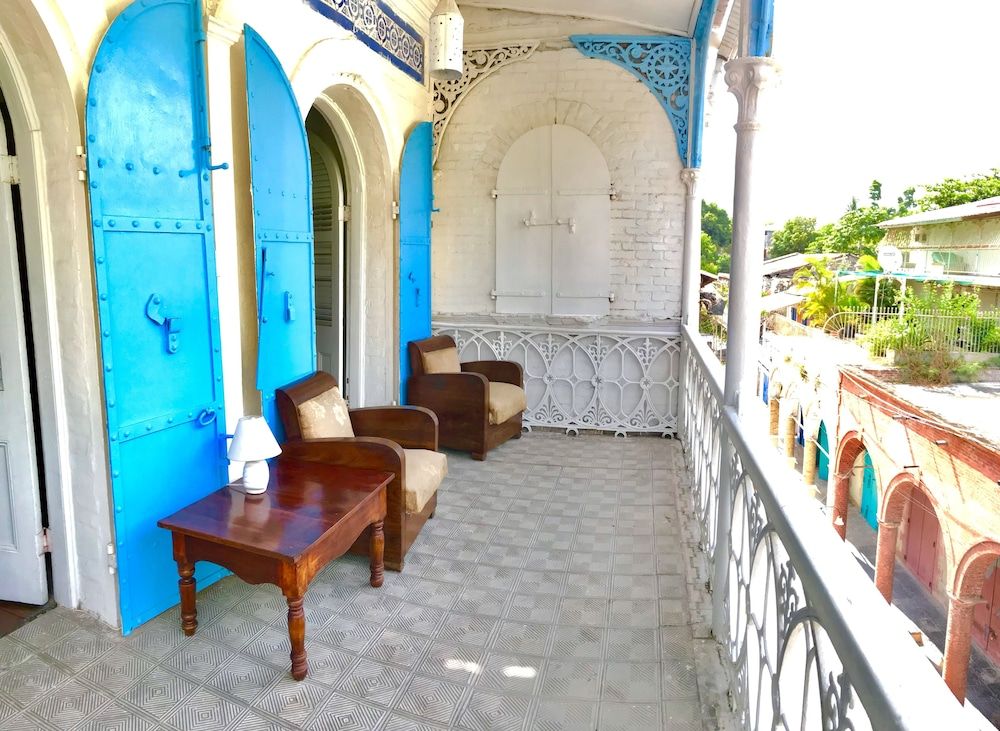 Hotel Florita Three Room Suite 7