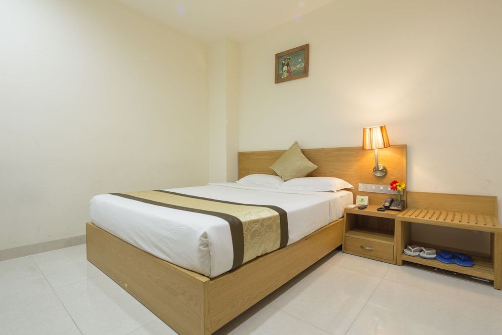 Standard Double Room (Day Use Only 3 hours (9:00am-9:00pm))