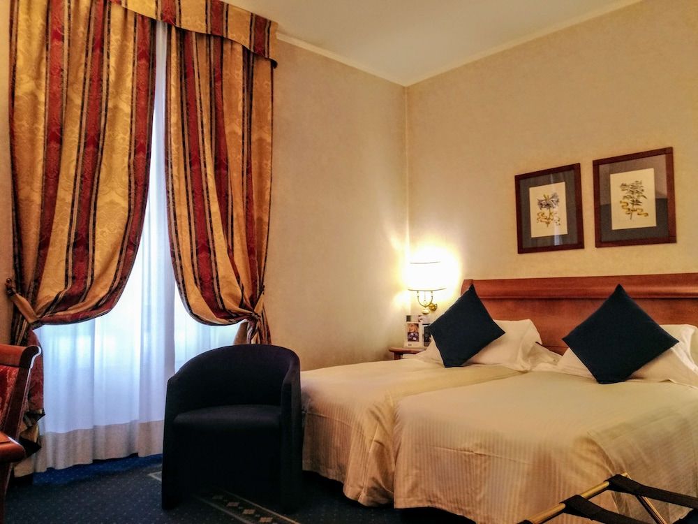 Hotel Cappello D'Oro, BW Signature Collection Classic Room, 2 Twin Beds