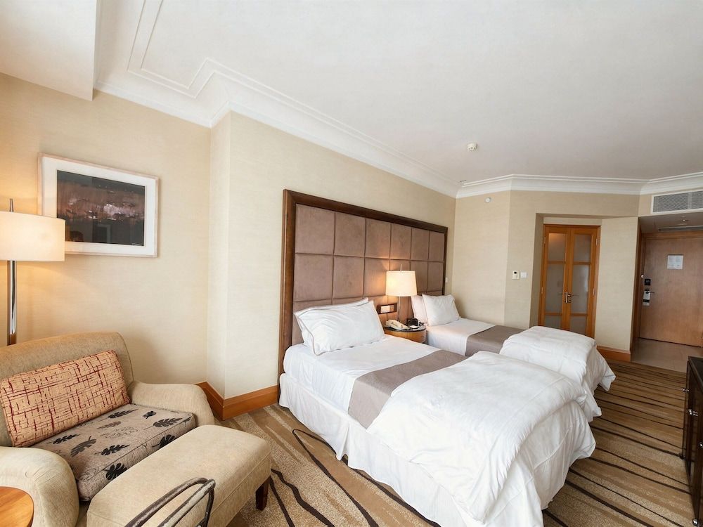 The Westin Dhaka Twin Room, 2 Twin Beds, City View, Poolside 2