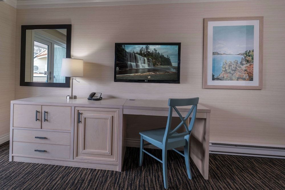 Prestige Beach House, WorldHotels Crafted Standard Room, 2 Queen Beds, Non Smoking, Balcony 4