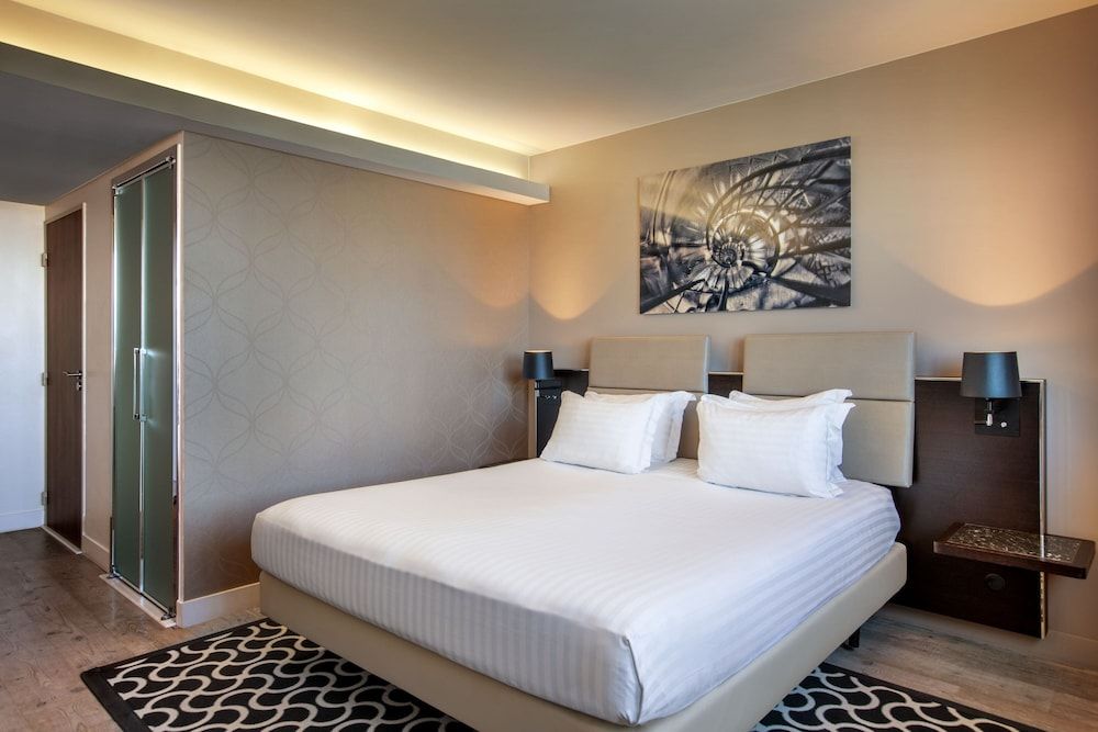 undefined AC Porte Maillot Hotel 6