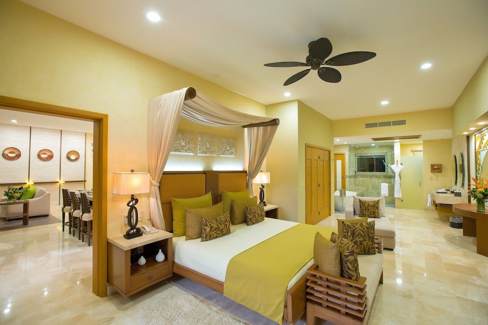 Two Bedroom Suite Panoramic