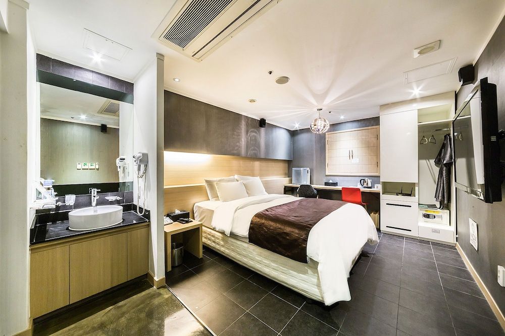 undefined Nox Boutique Hotel