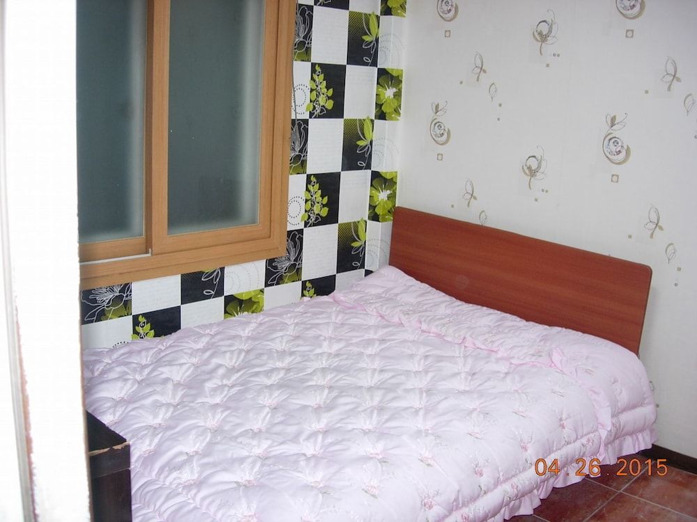 undefined Samwonjang Motel 8
