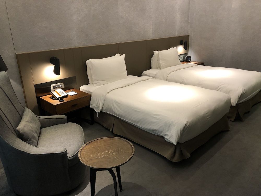 undefined CHECK inn Taipei Nanjing 10