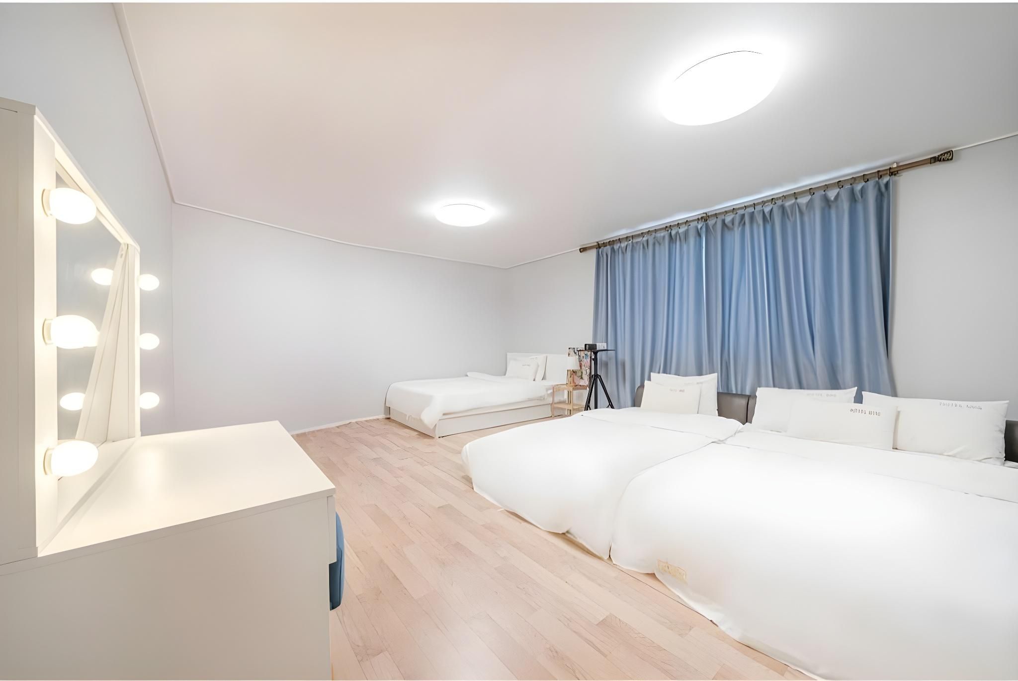 undefined Hotel Mini 7