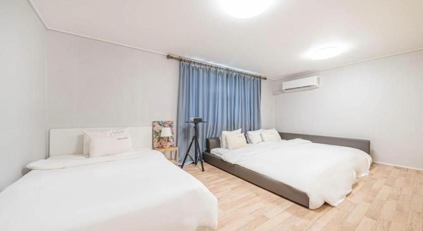 undefined Hotel Mini 4
