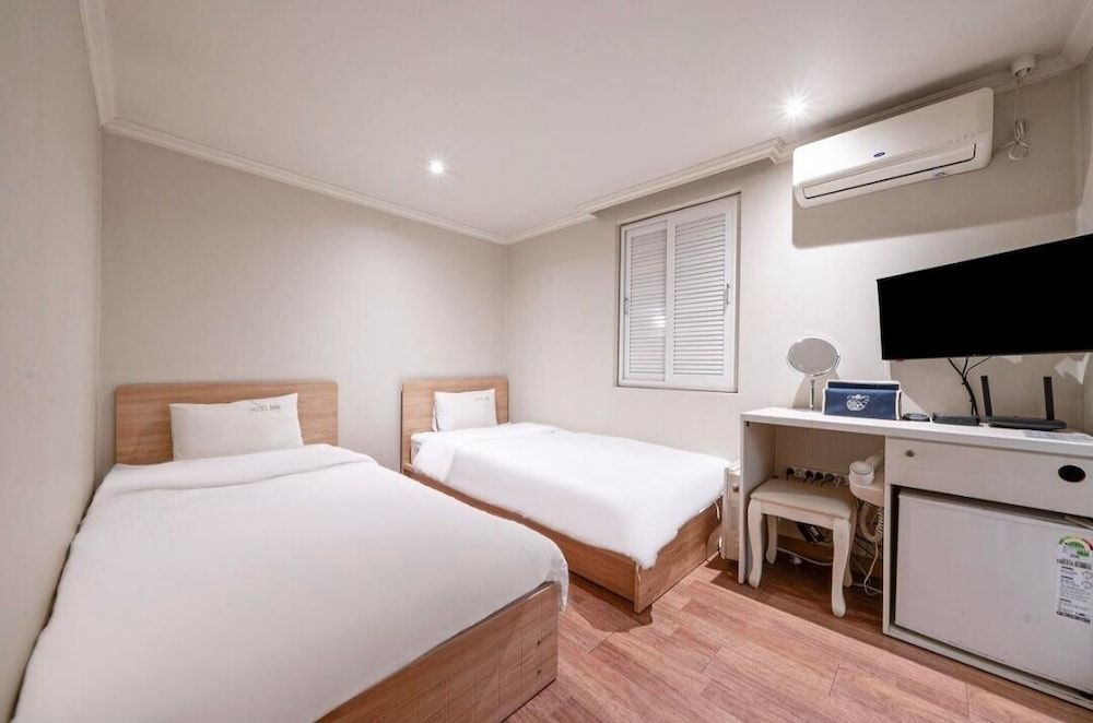 undefined Hotel Mini 2