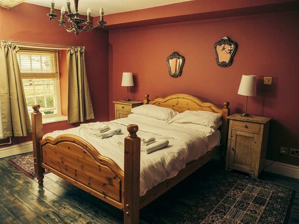 The White Lion Inn Superior Double Room, Ensuite 2