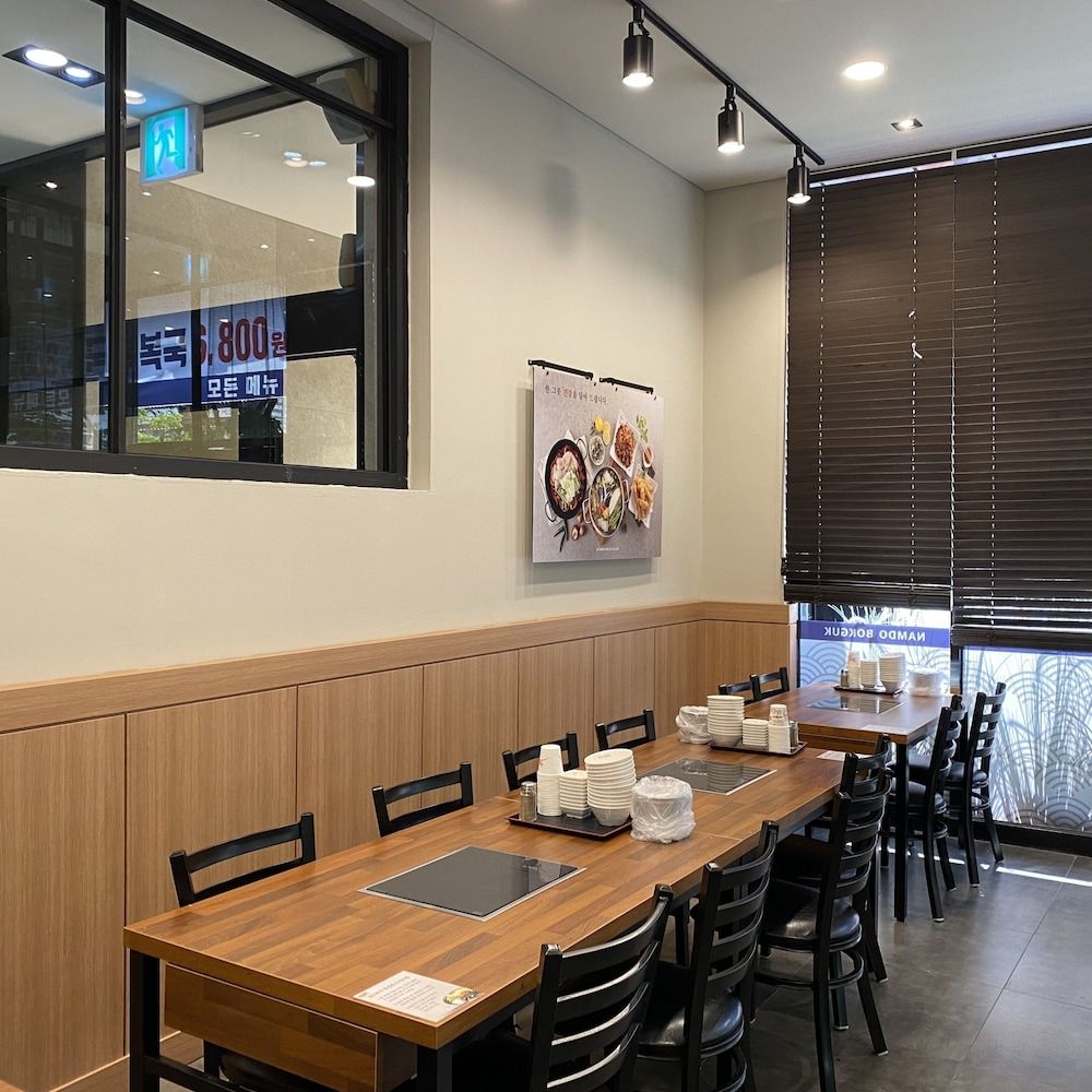 undefined S& Hotel 5