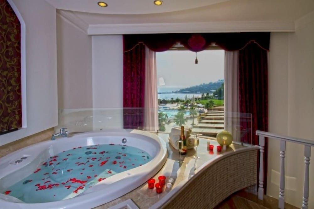Jetted Tub