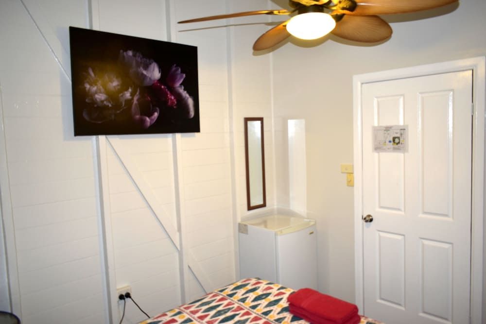 Travellers Paradise Heritage Historical Place - Hostel