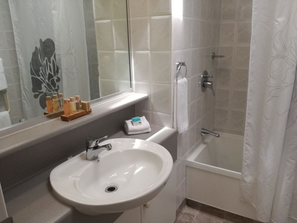 Pacific Motor Inn Twin Studio 8